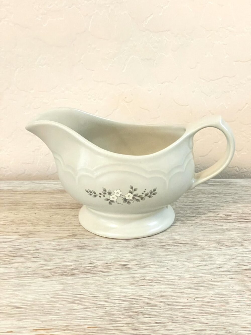 Pfaltzgraff Heirloom Gray Boat Dish Gray White Flowers